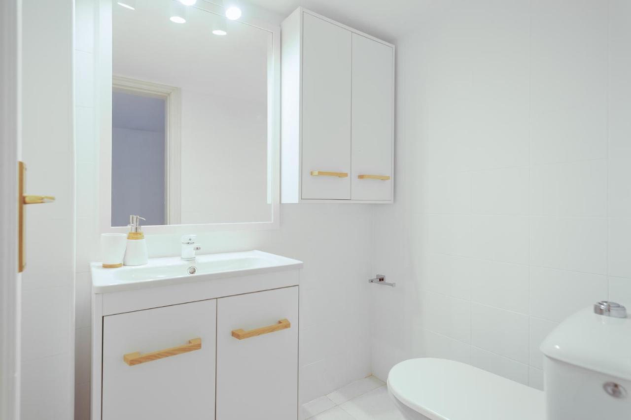 Apartamento La Fiesta, 250 M To The Sea Plus Swimming Pool Torrevieja Ngoại thất bức ảnh